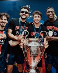 乐鱼体育app-巴黎的葡萄牙众将今年有望获得8冠王，打破阿尔维斯的7冠纪录